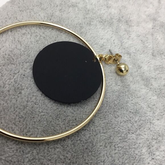 Cara Acrylic Disc in Circle Drop Earrings (G1) - Picture 5 of 8